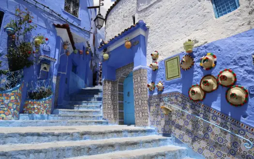 Calles azules de Chefchaouen, con cerámica y azulejos de colores