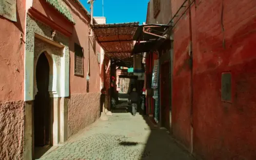 Cómo moverse por Marrakech: guía de taxis, caminatas y traslados