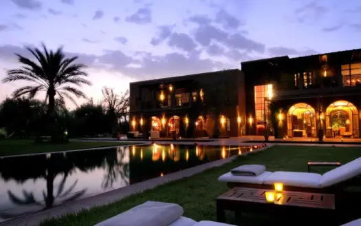 Luna de miel en Marrakech: villas privadas y experiencias románticas en 2026